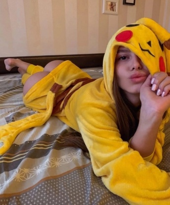 У меня креативный подход к удовлетворению твоих самых сокровенных желаний. Гарантирую яркие эмоции и незабываемое время провождение в моей компании. У меня есть отличные отзывы о моей работе и большой опыт в сфере эротического массажа. Фото в моем профиле настоящие, так что присоединяйся ко мне и позволь себе искушение и наслаждение. Давай сделаем нашу встречу незабываемой! 😉💫 13807, 25 лет